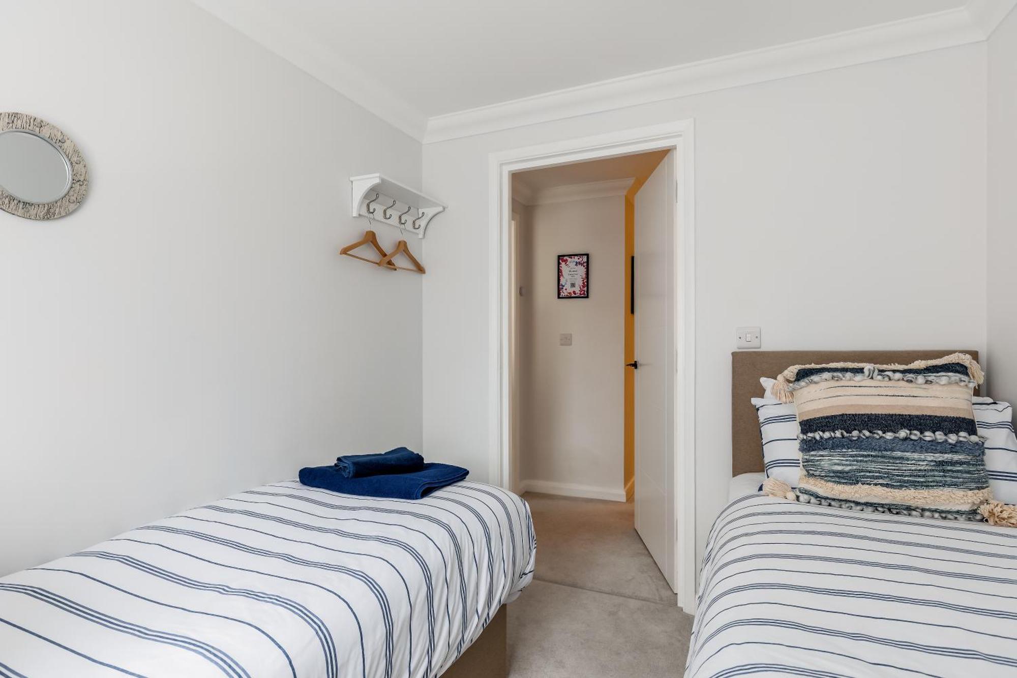 Modern, Comfy Town Centre Gem, Near Beach, Parking Bournemouth Exterior photo