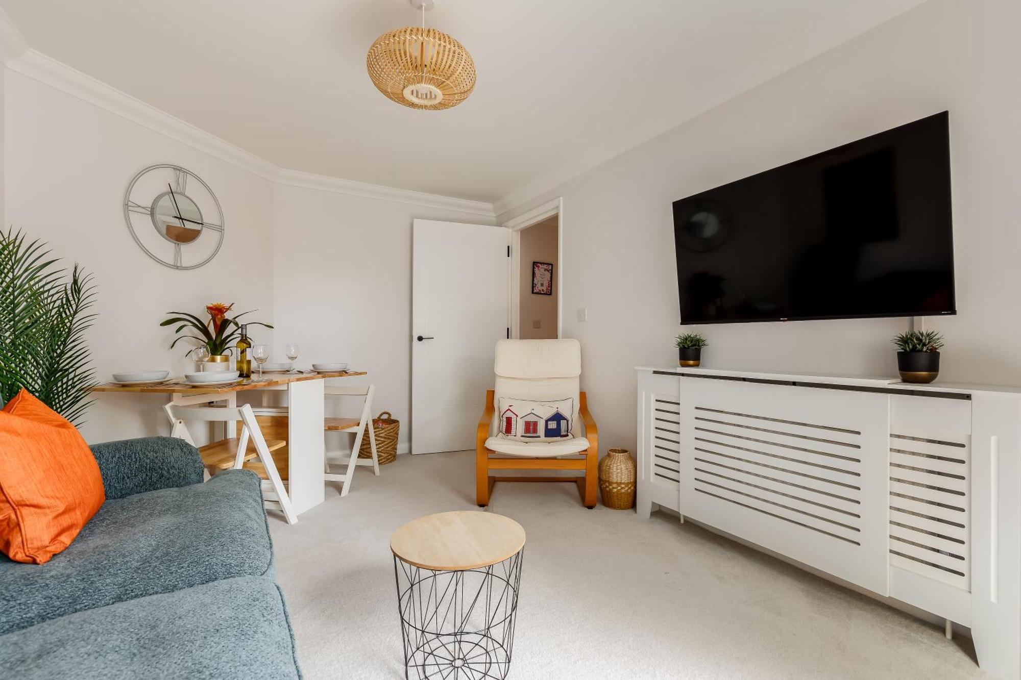 Modern, Comfy Town Centre Gem, Near Beach, Parking Bournemouth Exterior photo